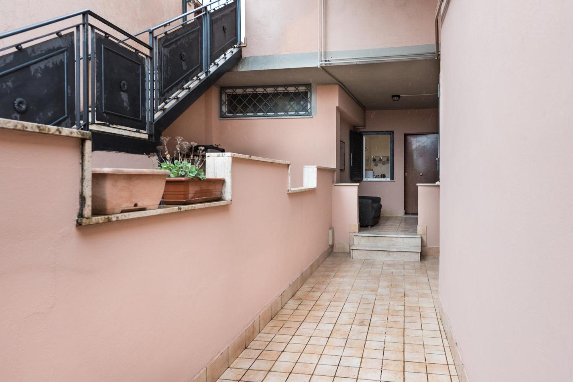 Travelershome Ciampino 170 Station Street Bagian luar foto